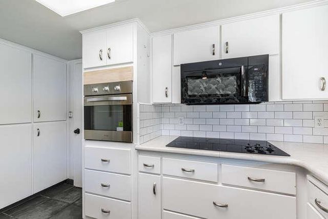 2063 W Barstow Avenue, Fresno, CA 93711