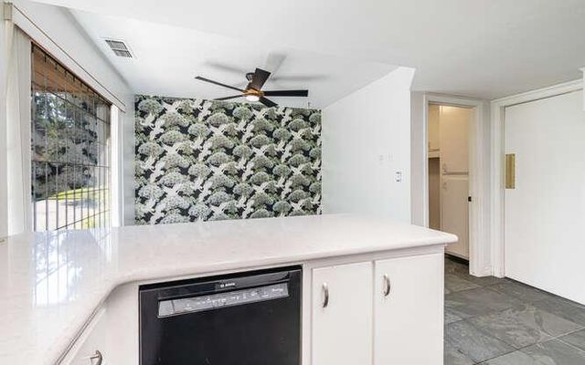 2063 W Barstow Avenue, Fresno, CA 93711