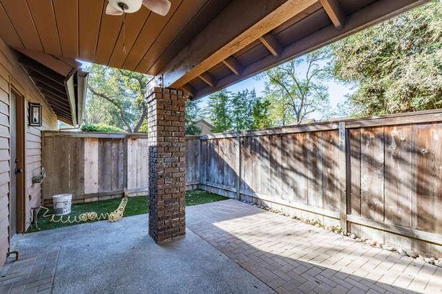 2063 W Barstow Avenue, Fresno, CA 93711