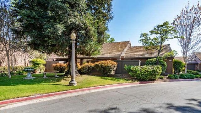 2063 W Barstow Avenue, Fresno, CA 93711