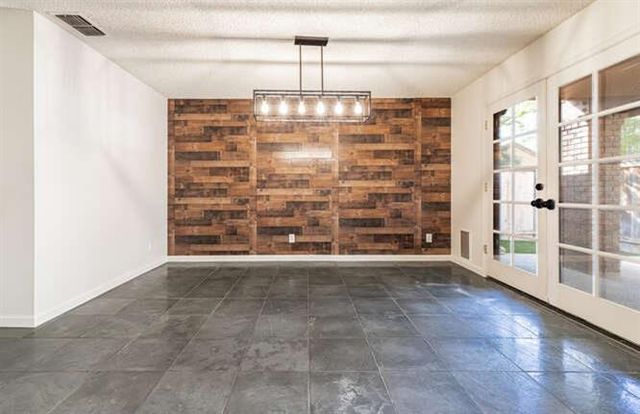 2063 W Barstow Avenue, Fresno, CA 93711