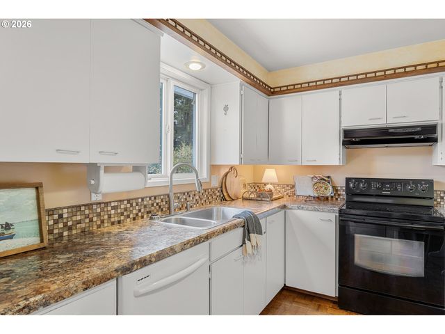 5510 IDAHO St, Vancouver, WA 98661