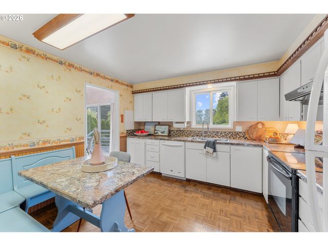 5510 IDAHO St, Vancouver, WA 98661