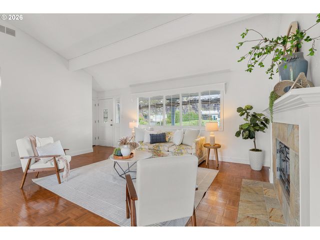 5510 IDAHO St, Vancouver, WA 98661