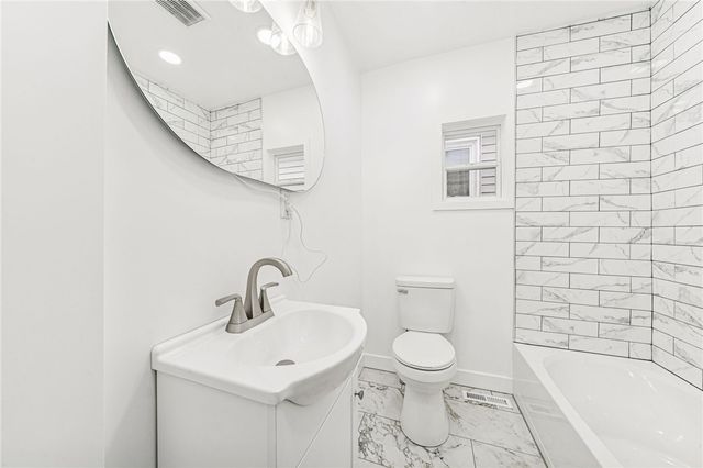 1234 Taylor Avenue, New Kensington, PA 15068