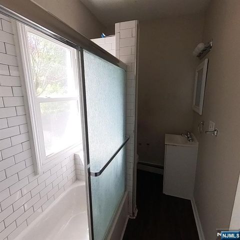 83 E Forest Avenue, Teaneck, NJ 07666