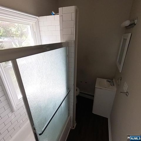 83 E Forest Avenue, Teaneck, NJ 07666