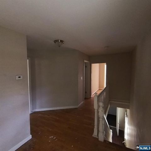83 E Forest Avenue, Teaneck, NJ 07666