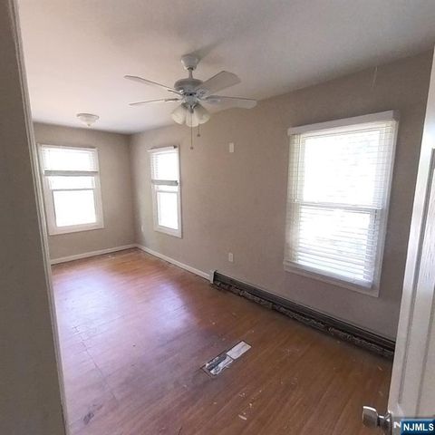 83 E Forest Avenue, Teaneck, NJ 07666