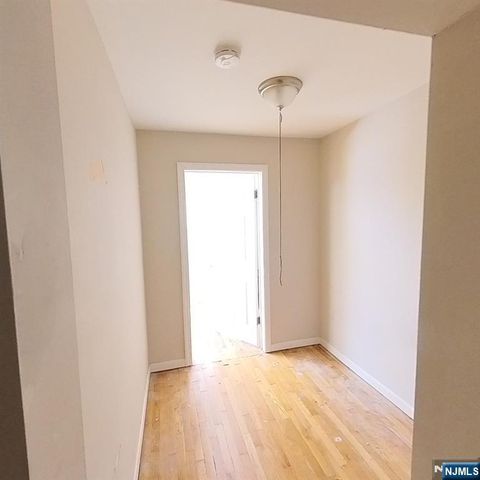 83 E Forest Avenue, Teaneck, NJ 07666