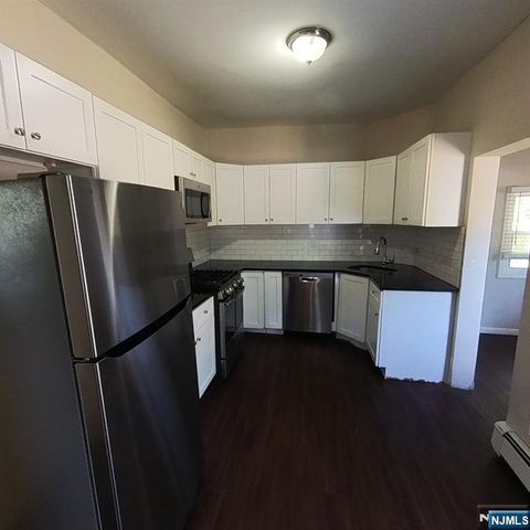 83 E Forest Avenue, Teaneck, NJ 07666