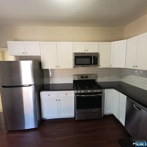 83 E Forest Avenue, Teaneck, NJ 07666