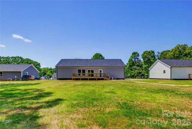 109 Sarah Avenue, Newton, NC 28658