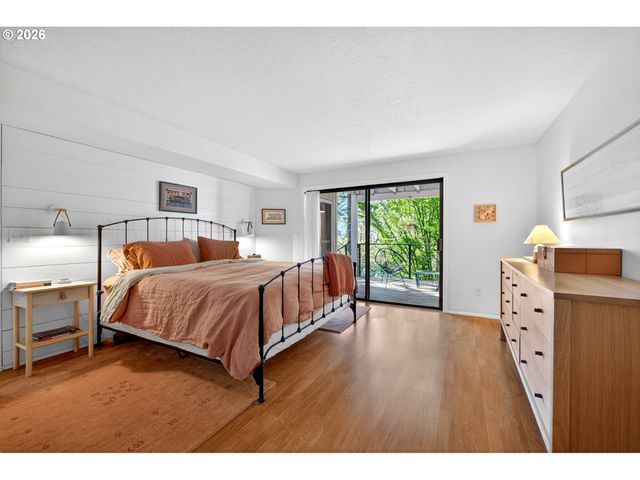 25 BECKET St, Lake Oswego, OR 97035