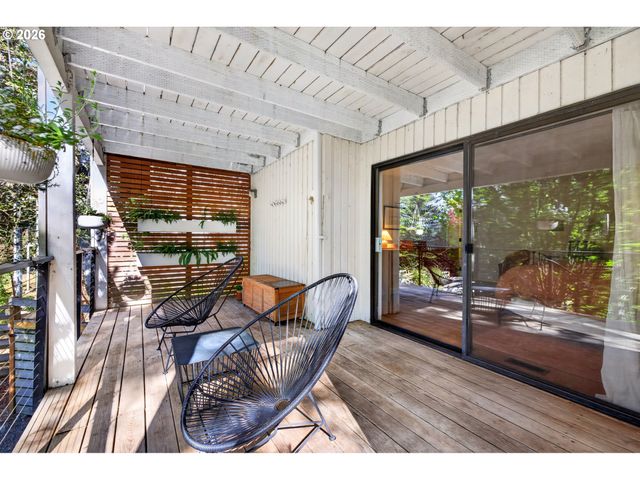 25 BECKET St, Lake Oswego, OR 97035