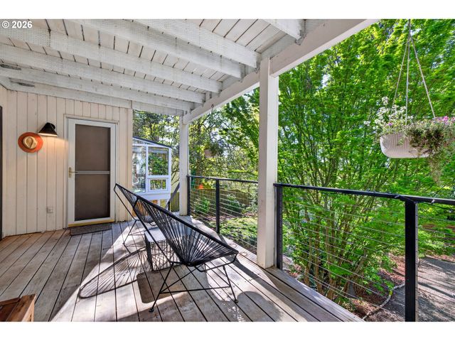 25 BECKET St, Lake Oswego, OR 97035