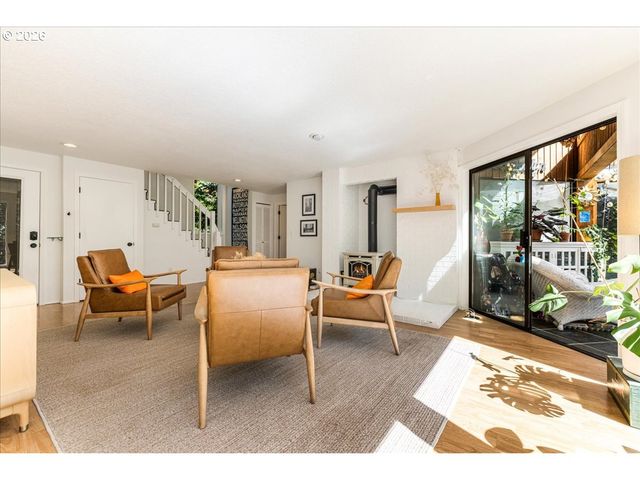 25 BECKET St, Lake Oswego, OR 97035