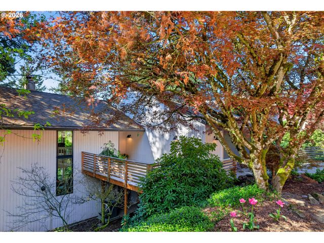 25 BECKET St, Lake Oswego, OR 97035