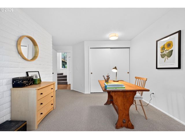 25 BECKET St, Lake Oswego, OR 97035