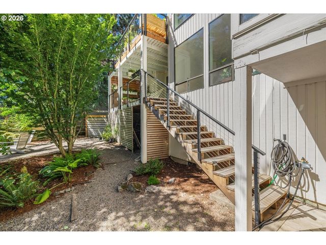 25 BECKET St, Lake Oswego, OR 97035