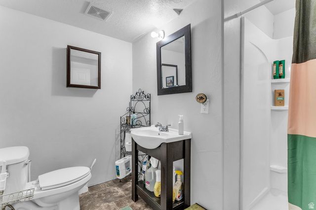 4024 W 6550 S, Taylorsville, UT 84129