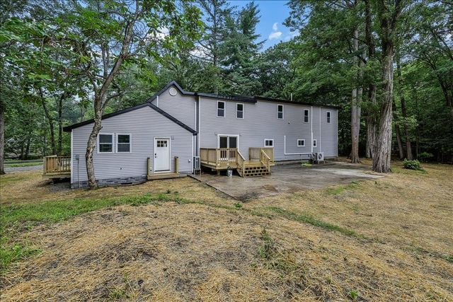 1305 Old Hillsboro Road, Henniker, NH 03242