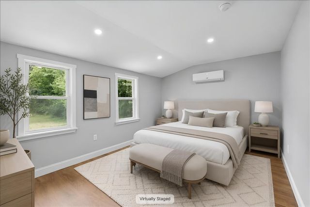 1305 Old Hillsboro Road, Henniker, NH 03242