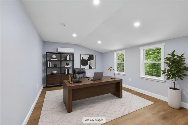 1305 Old Hillsboro Road, Henniker, NH 03242