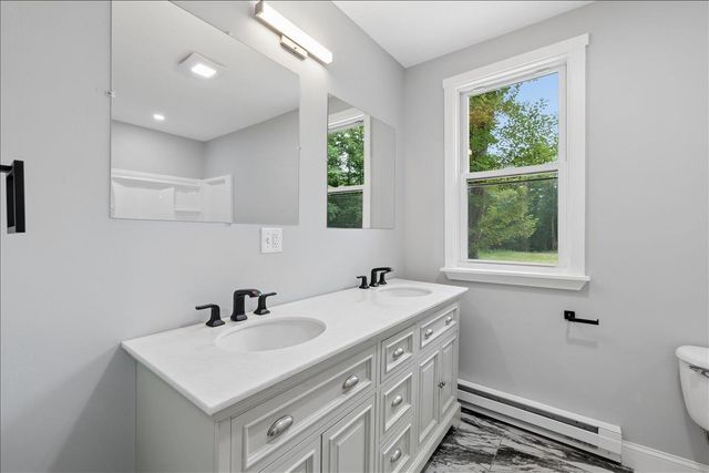 1305 Old Hillsboro Road, Henniker, NH 03242
