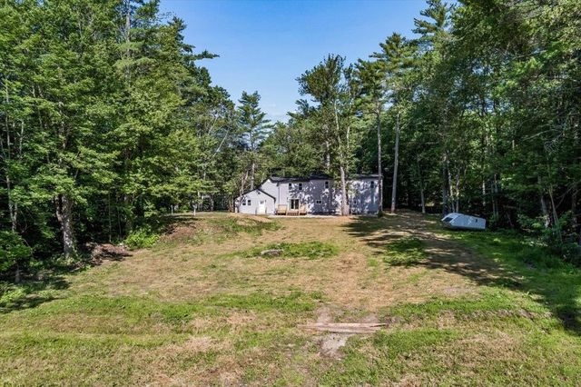 1305 Old Hillsboro Road, Henniker, NH 03242