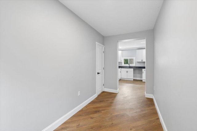 1305 Old Hillsboro Road, Henniker, NH 03242