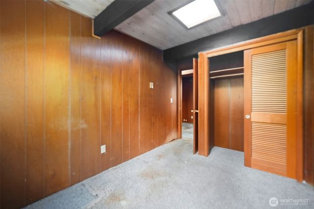 1284 Dines Point Rd, Greenbank, WA 98253