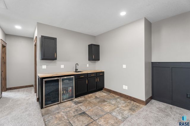 27061 Saddlerock Pl Place, Harrisburg, SD 57032