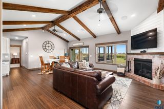 27061 Saddlerock Pl Place, Harrisburg, SD 57032