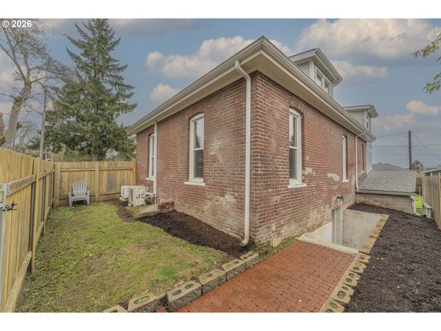 3014 DIVISION Ave, Vancouver, WA 98660