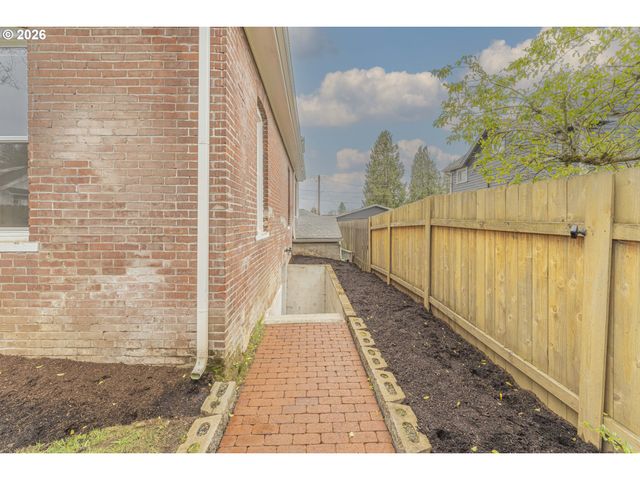 3014 DIVISION Ave, Vancouver, WA 98660