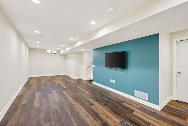 521 Orchard Drive, Madison, WI 53711