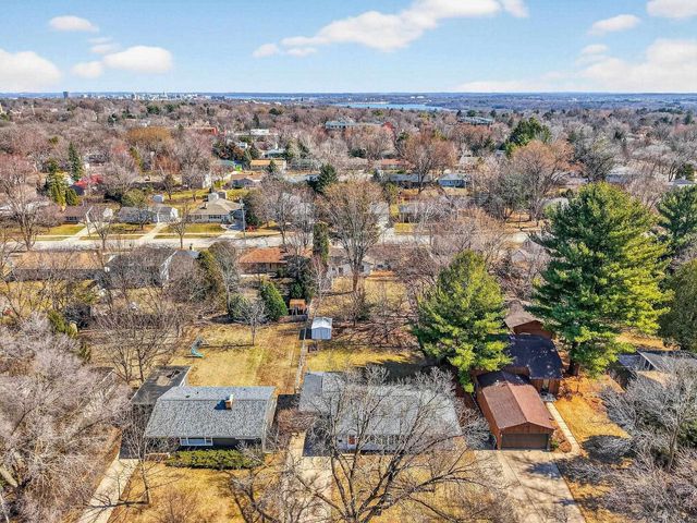 521 Orchard Drive, Madison, WI 53711