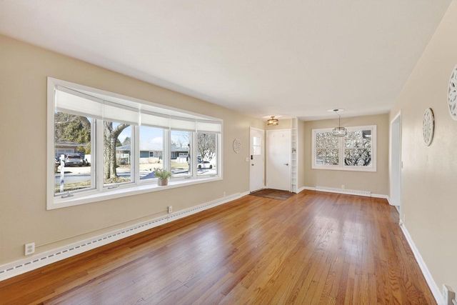 521 Orchard Drive, Madison, WI 53711