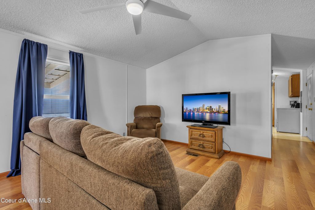 1840 W Westminster Ave, Coeur d'Alene, ID 83815 photo 4