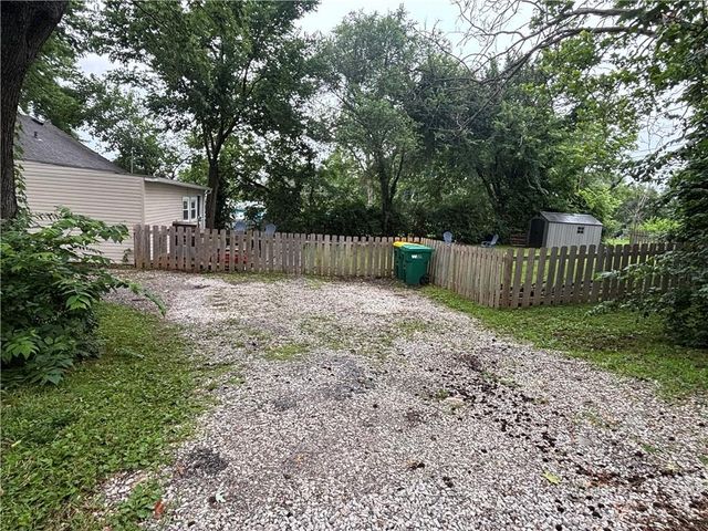 2639 S 28th Street, Kansas City, KS 66106
