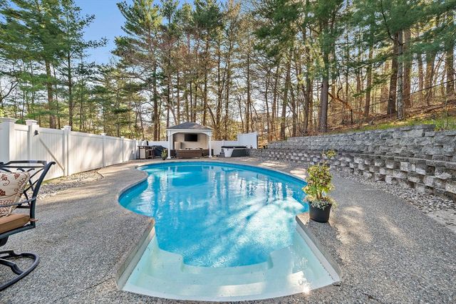 121 Hampstead Way, Marshfield, MA 02050