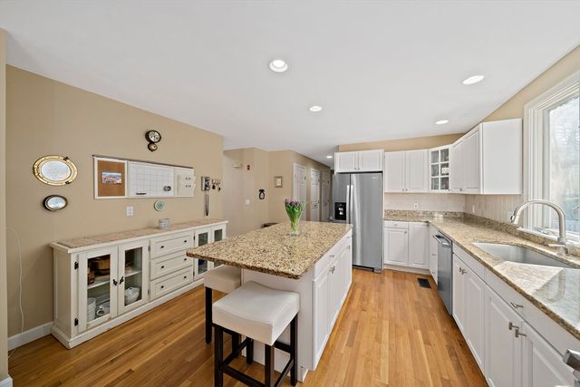 121 Hampstead Way, Marshfield, MA 02050