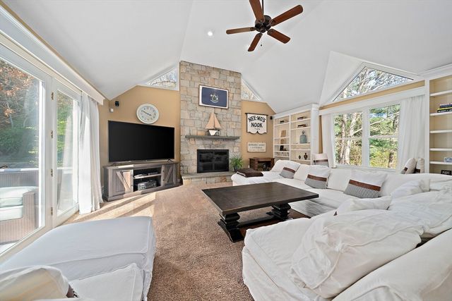 121 Hampstead Way, Marshfield, MA 02050
