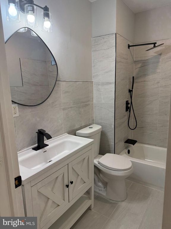 639 YORK ST, Camden, NJ 08102 — photo 2