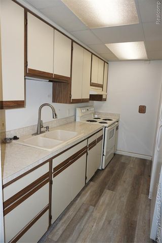 21800 Morley Avenue 209, Dearborn, MI 48124