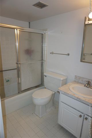 21800 Morley Avenue 209, Dearborn, MI 48124