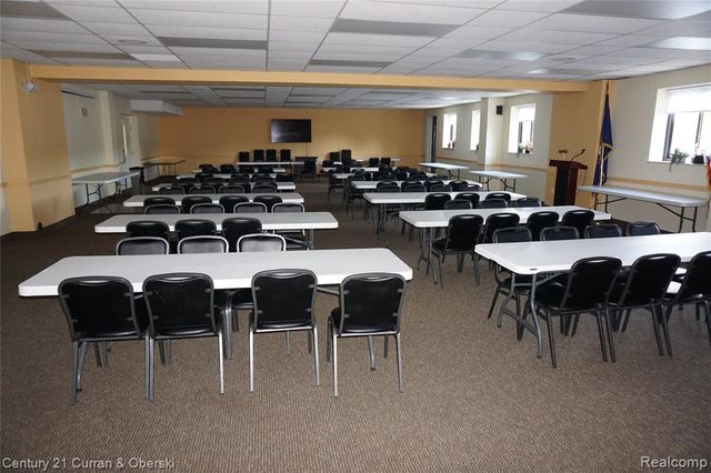 21800 Morley Avenue 209, Dearborn, MI 48124