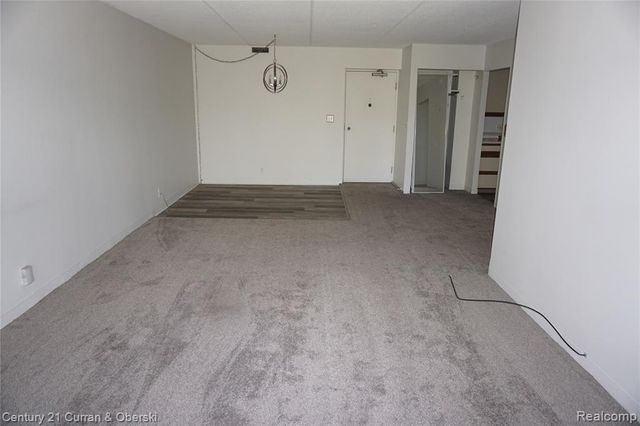 21800 Morley Avenue 209, Dearborn, MI 48124