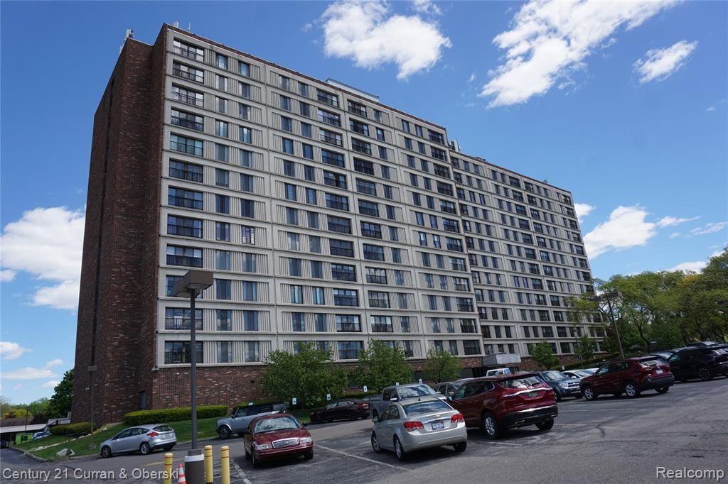 21800 Morley Avenue 209, Dearborn, MI 48124